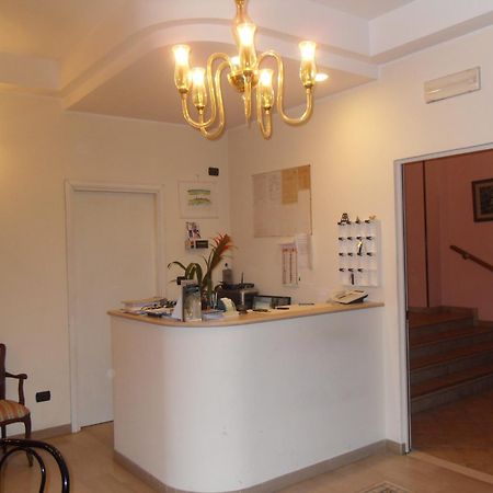 Hotel Ferrara San Benedetto del Tronto Buitenkant foto