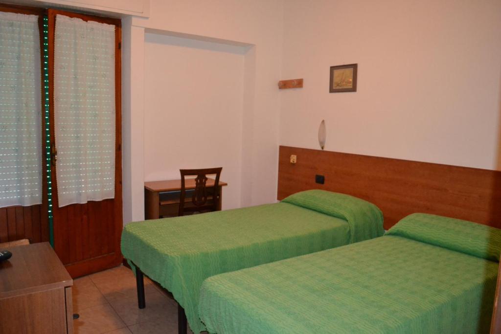 Hotel Ferrara San Benedetto del Tronto Kamer foto