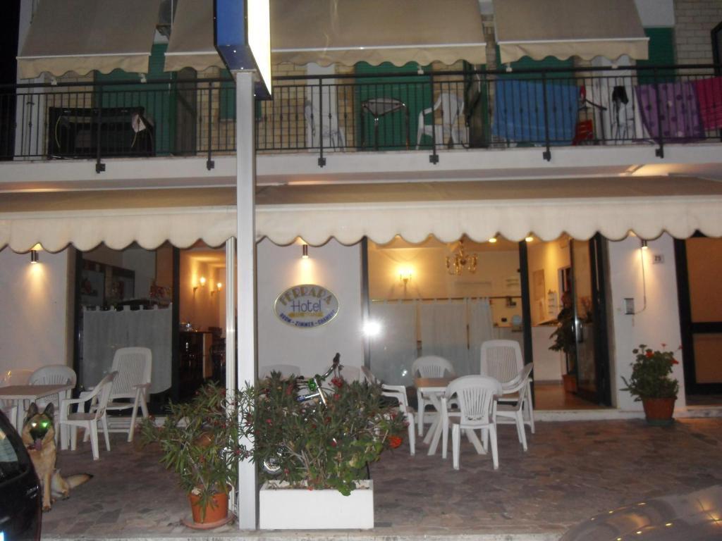Hotel Ferrara San Benedetto del Tronto Buitenkant foto
